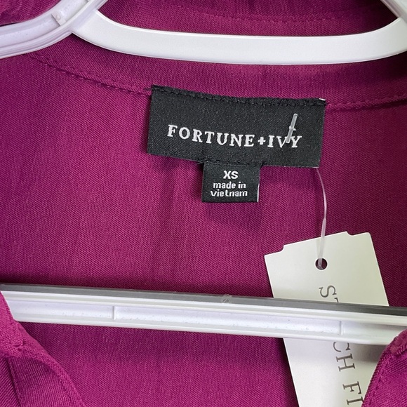 Fortune + Ivy Short-Sleeve Button-Down Shirt in Burgundy - Picture 2 of 10